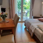 Jadranka Apartment *