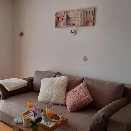 Jadranka Apartment *
